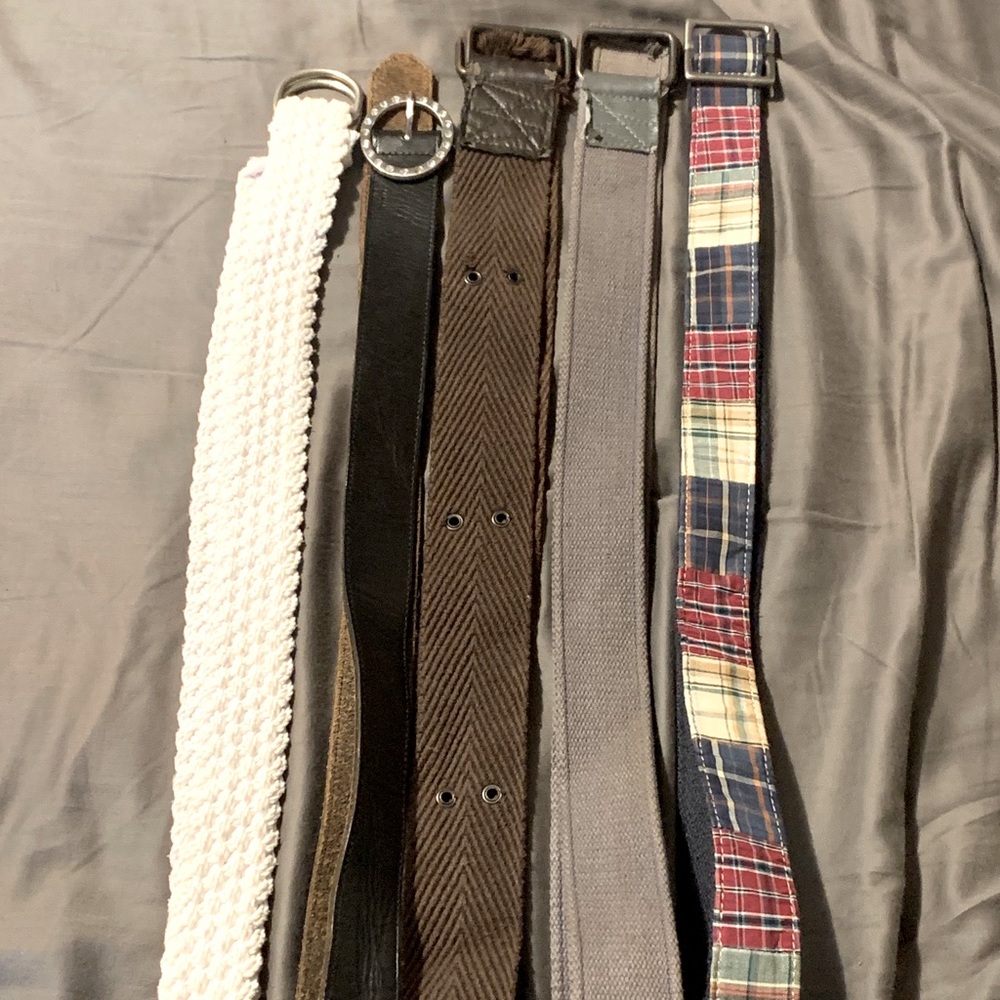 Women’s belt lot